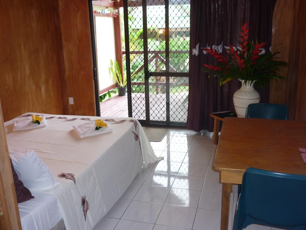 Aroko Bungalows Villa Avarua Exterior photo