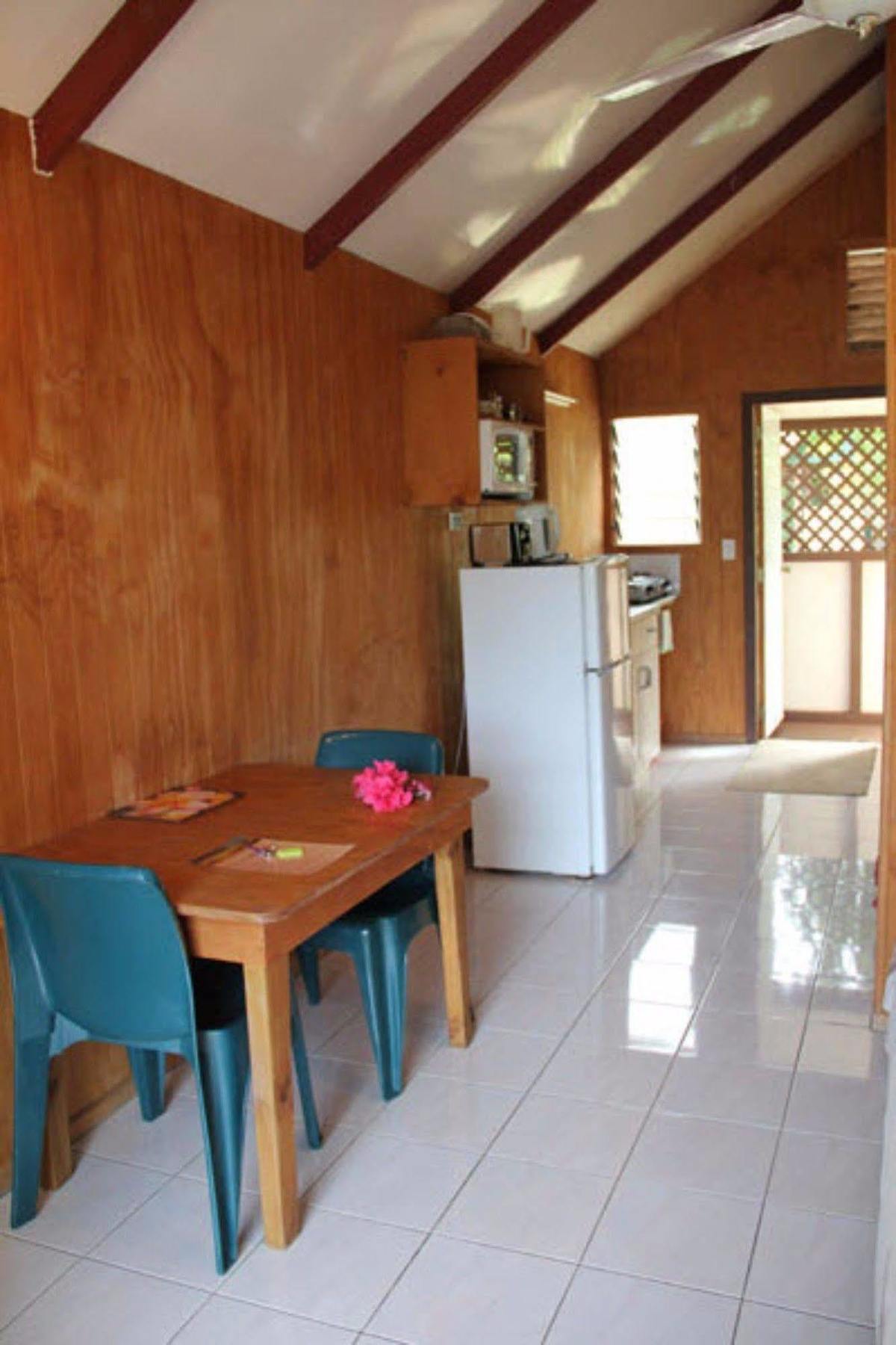 Aroko Bungalows Villa Avarua Exterior photo