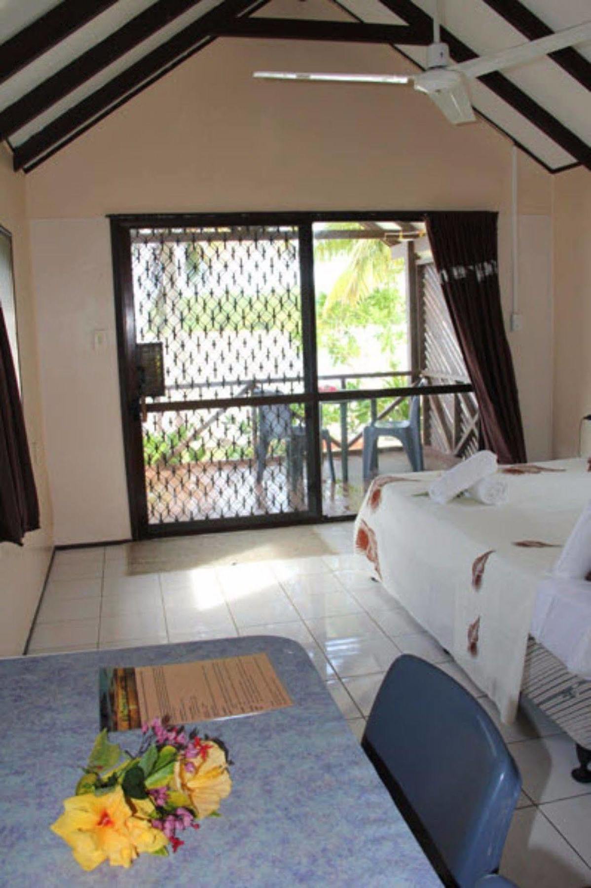 Aroko Bungalows Villa Avarua Exterior photo